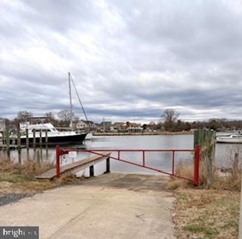 1737 RIDGELY RD, Edgewater, MD 21037