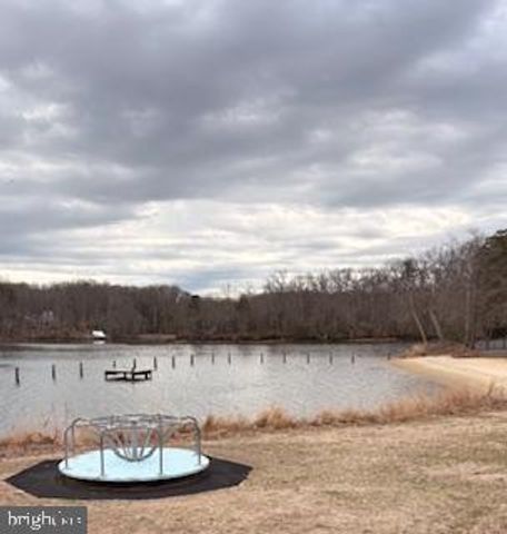 1737 RIDGELY RD, Edgewater, MD 21037