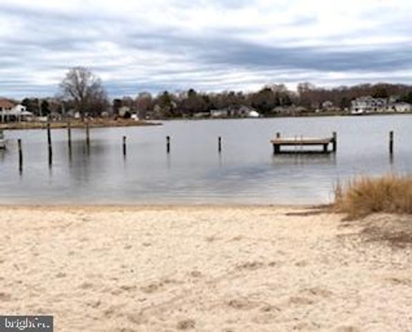 1737 RIDGELY RD, Edgewater, MD 21037