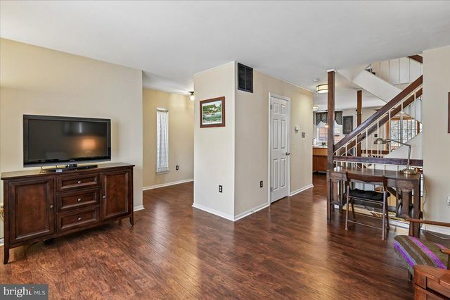 1737 RIDGELY RD, Edgewater, MD 21037