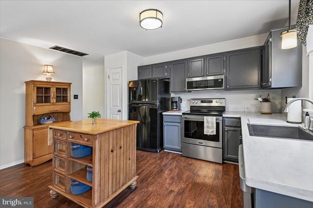 1737 RIDGELY RD, Edgewater, MD 21037