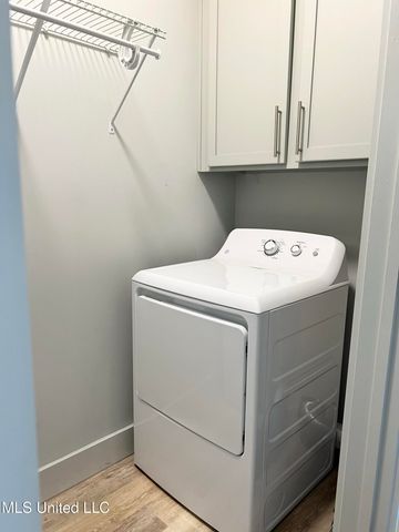 2501 Bienville Boulevard, 434, Ocean Springs, MS 39564