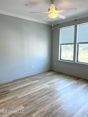 2501 Bienville Boulevard, 434, Ocean Springs, MS 39564