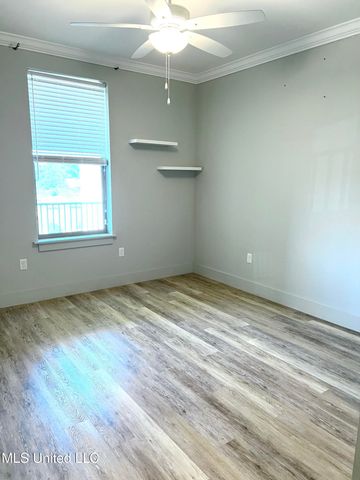 2501 Bienville Boulevard, 434, Ocean Springs, MS 39564