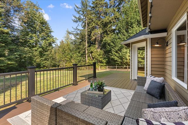 21715 99th Street SE, Snohomish, WA 98290