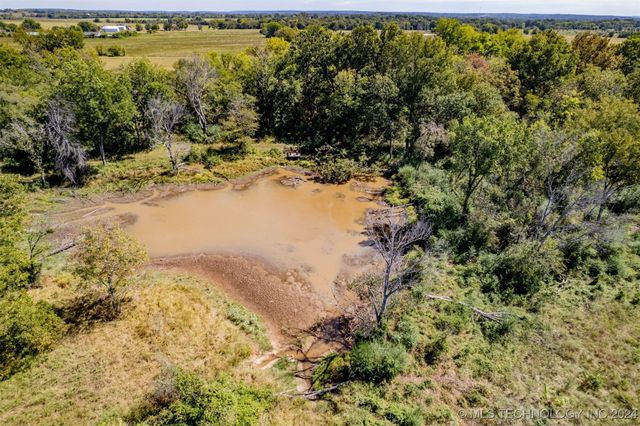 1925 E 100th Street North, Wagoner, OK 74467