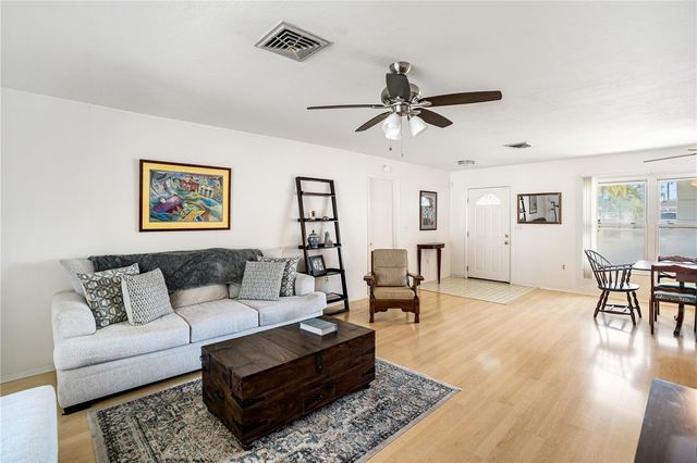 319 MENDEZ DRIVE, Sarasota, FL 34243