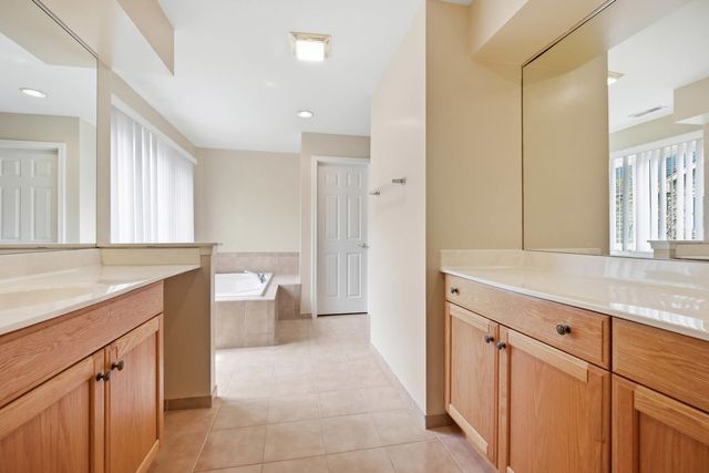 2645 Chelsey Street, Buffalo Grove, IL 60089