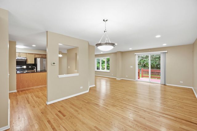 2645 Chelsey Street, Buffalo Grove, IL 60089