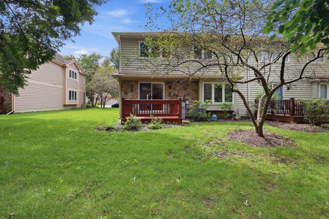 2645 Chelsey Street, Buffalo Grove, IL 60089