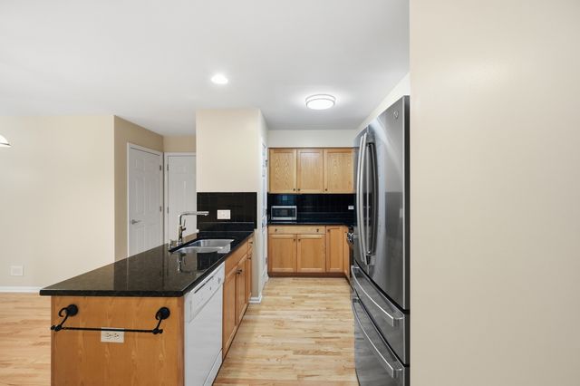 2645 Chelsey Street, Buffalo Grove, IL 60089