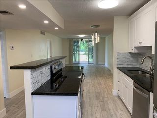 250 JACARANDA Drive 203, Plantation, FL 33324