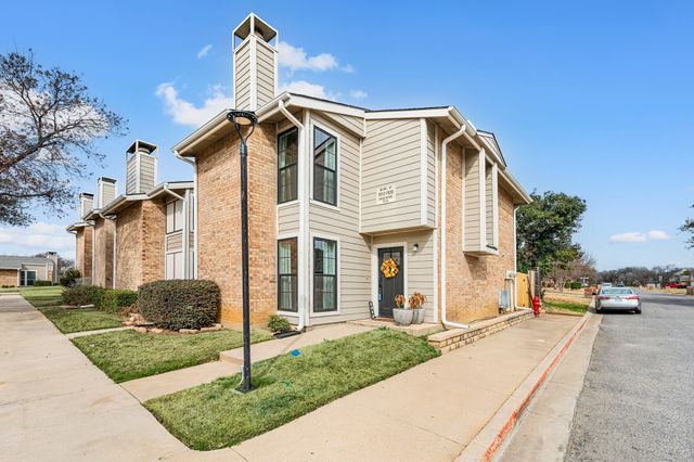 1912 Shadowood Trail, Colleyville, TX 76034