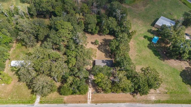 92 County Road 6473, Dayton, TX 77535