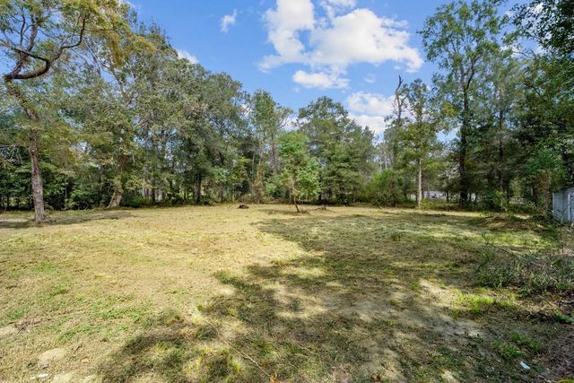 92 County Road 6473, Dayton, TX 77535