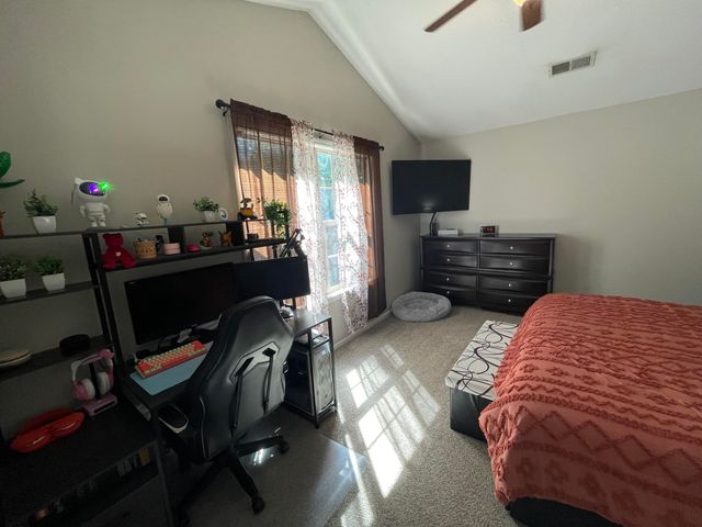 118 Back Stretch Drive, Georgetown, KY 40324