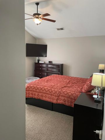 118 Back Stretch Drive, Georgetown, KY 40324