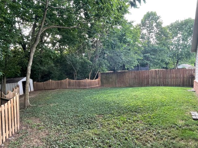 118 Back Stretch Drive, Georgetown, KY 40324