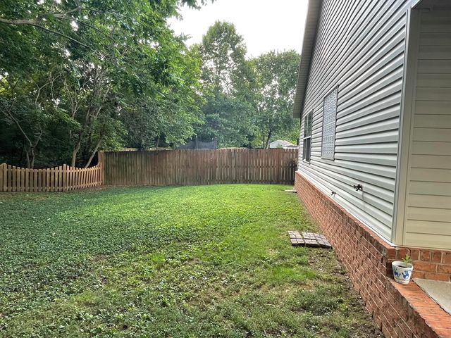 118 Back Stretch Drive, Georgetown, KY 40324