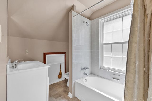 123 Lower Roans Creek Rd, Linden, TN 37096