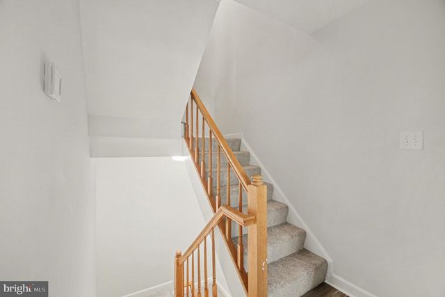 12101 SALEMTOWN DR, Woodbridge, VA 22192