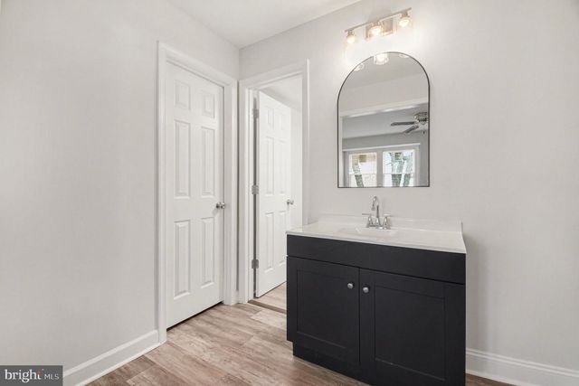 12101 SALEMTOWN DR, Woodbridge, VA 22192