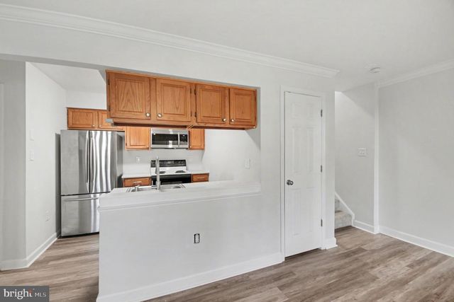 12101 SALEMTOWN DR, Woodbridge, VA 22192