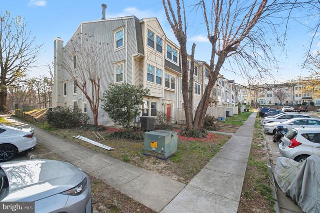 12101 SALEMTOWN DR, Woodbridge, VA 22192