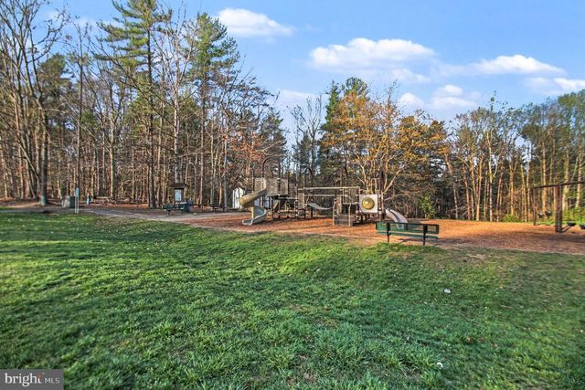 12101 SALEMTOWN DR, Woodbridge, VA 22192