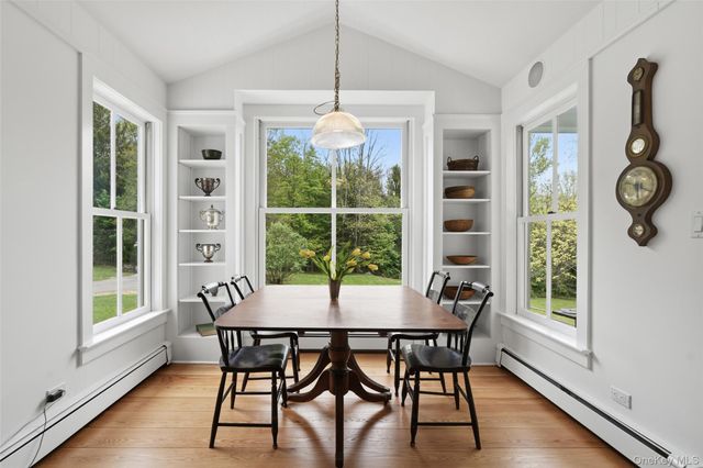 2 Mekeel Street, Katonah, NY 10536