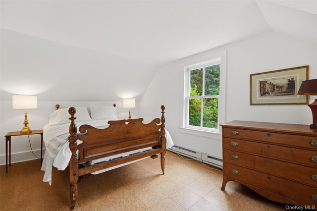 2 Mekeel Street, Katonah, NY 10536