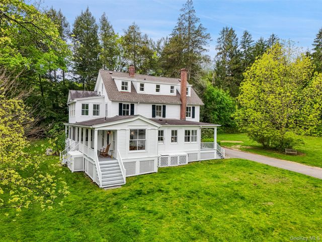 2 Mekeel Street, Katonah, NY 10536