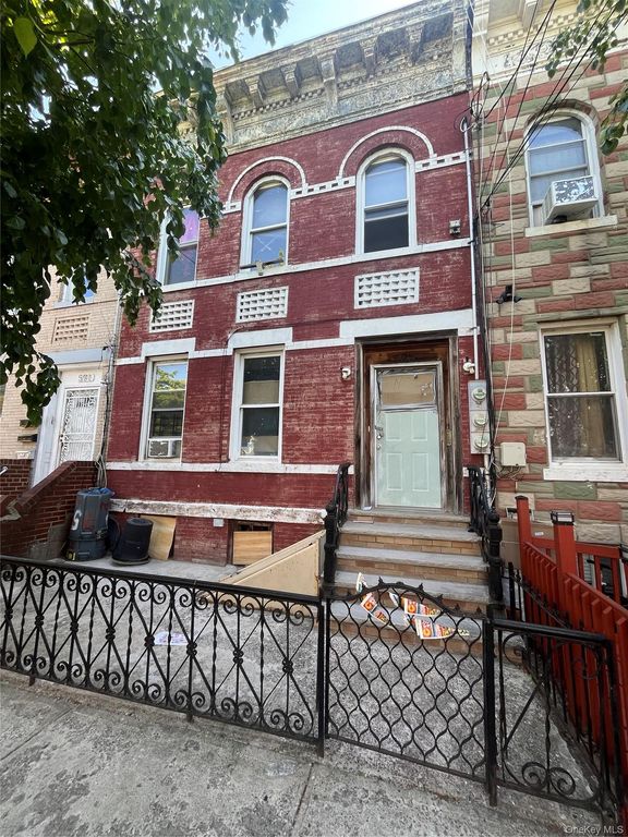 593 Warwick Street, Brooklyn, NY 11207