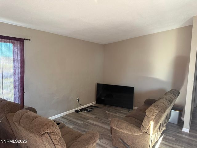 6722 Power Line Rd, Fallon, NV 89406