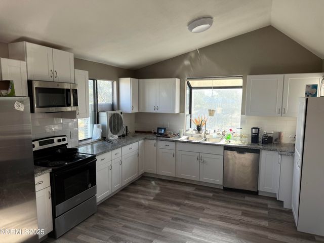 6722 Power Line Rd, Fallon, NV 89406