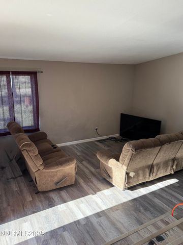 6722 Power Line Rd, Fallon, NV 89406