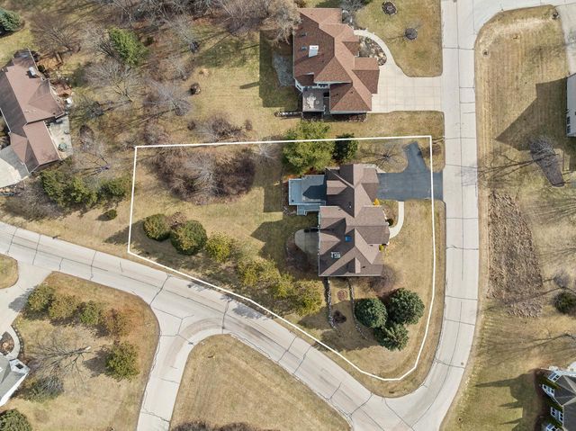 1775 Eagle DRIVE, Lake Geneva, WI 53147