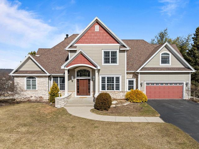 1775 Eagle DRIVE, Lake Geneva, WI 53147