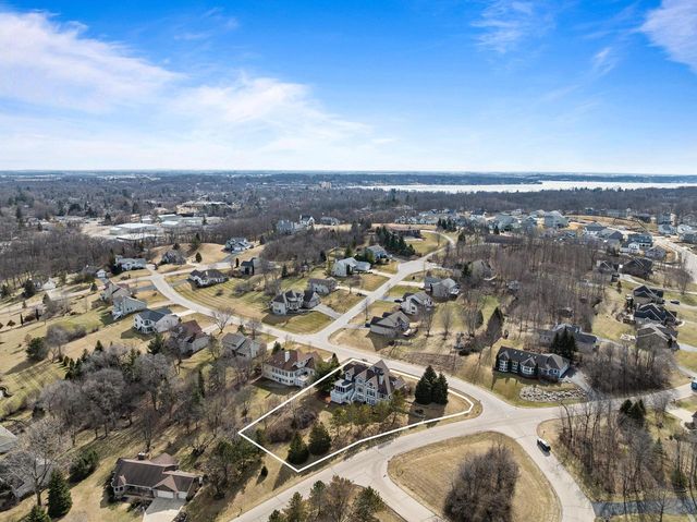 1775 Eagle DRIVE, Lake Geneva, WI 53147
