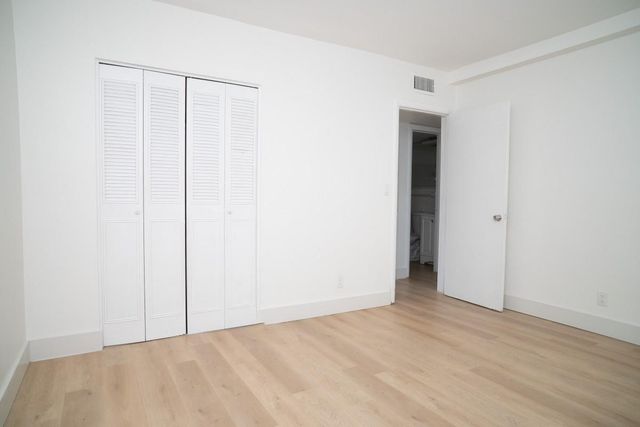 701 Pine Drive 107, Pompano Beach, FL 33060