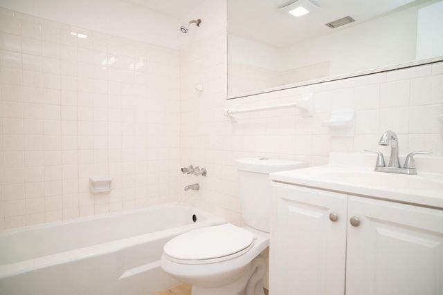 701 Pine Drive 107, Pompano Beach, FL 33060