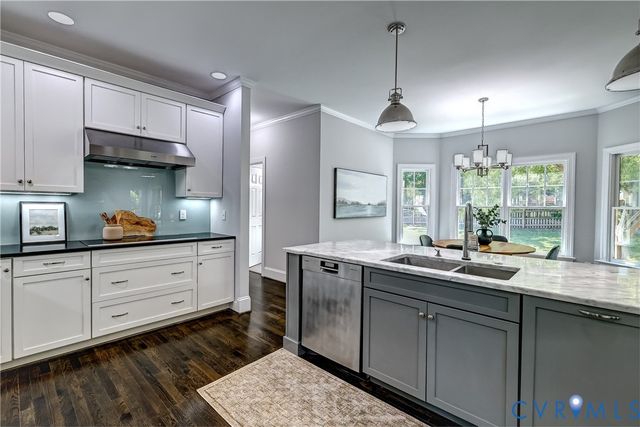 11209 Grey Oaks Park Ter, Henrico, VA 23059
