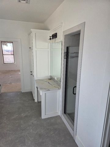 5873 NE Minnow Ln, Elgin, OK 73538