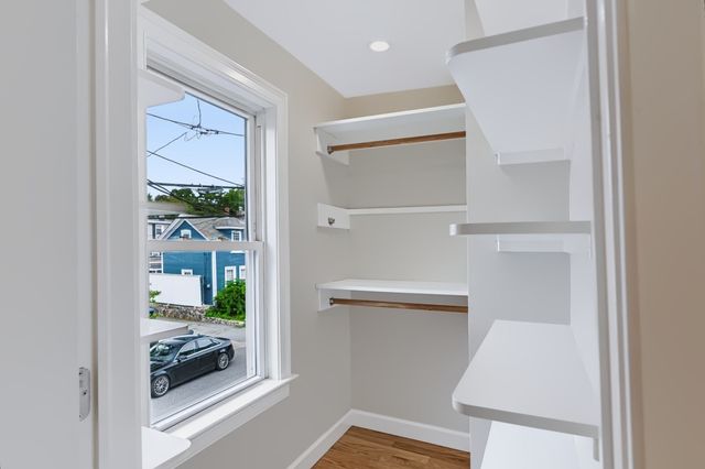 19 Charnock St 2, Beverly, MA 01915