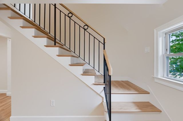 19 Charnock St 2, Beverly, MA 01915