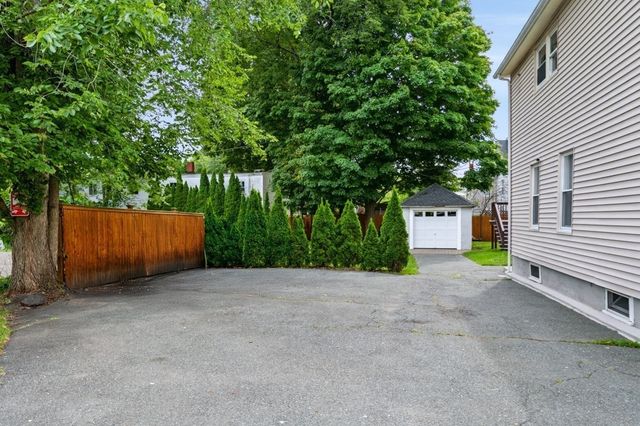 19 Charnock St 2, Beverly, MA 01915
