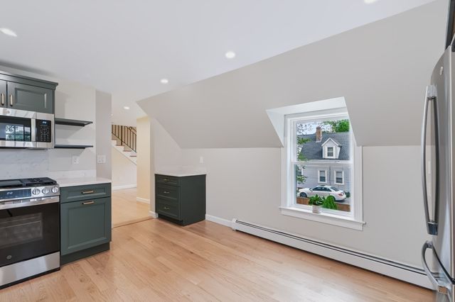 19 Charnock St 2, Beverly, MA 01915