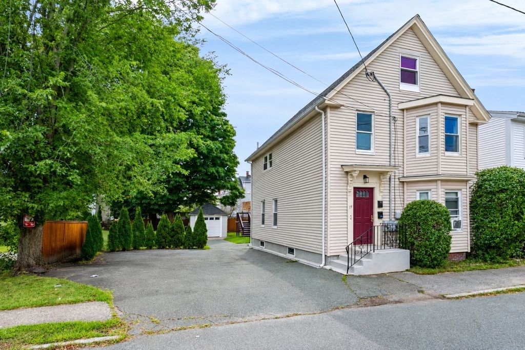 19 Charnock St 2, Beverly, MA 01915
