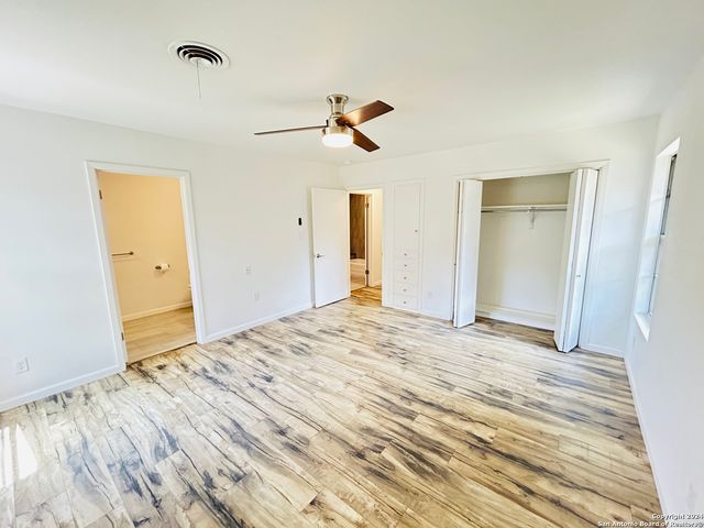 129 BEECHWOOD AVE, Universal City, TX 78148