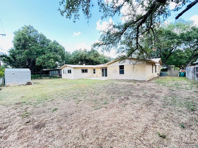 129 BEECHWOOD AVE, Universal City, TX 78148